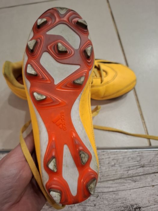 korki piłkarskie chłopięce 35 adidas