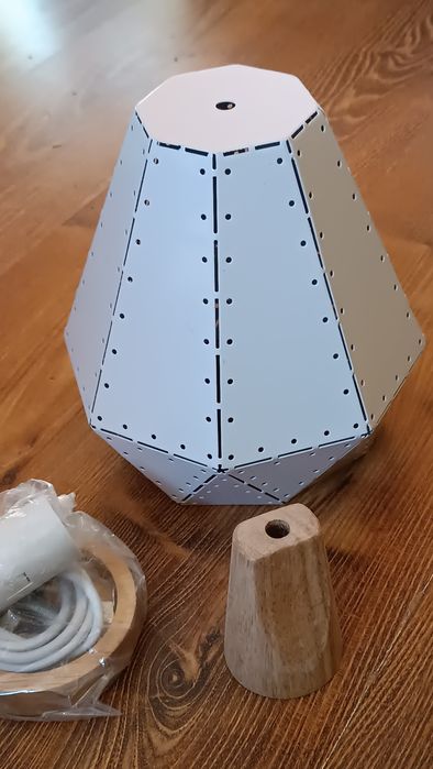 Lampa sufitowa biała