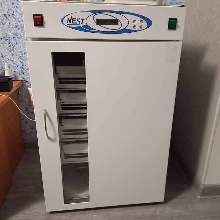 Інкубатор. NEST 200