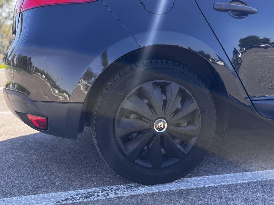 Renault Megane 1.5 d 2012 рік