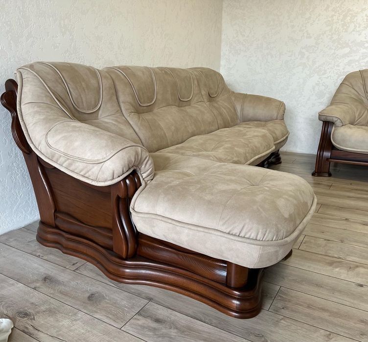 Перетяжка мебели