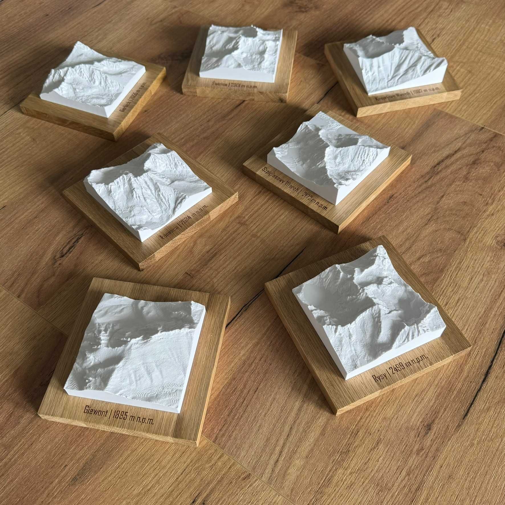 Makiety 3D Tatr – wyjątkowe modele górskie na drewnianej podstawie!