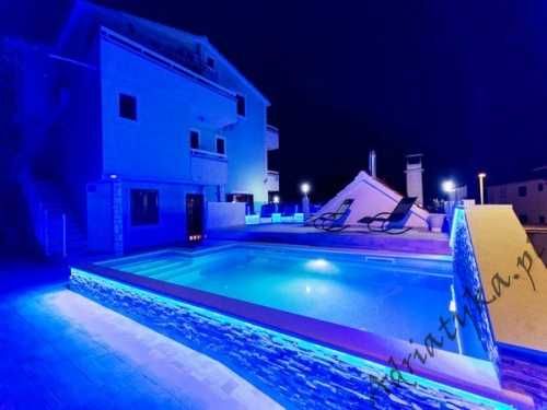 Apartamenty z basenem! Chorwacja Okrug Gornji Ciovo Dom Nocleg Kwatery