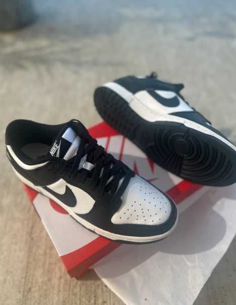 Nike Dunk Low Panda Retro Black and White  39