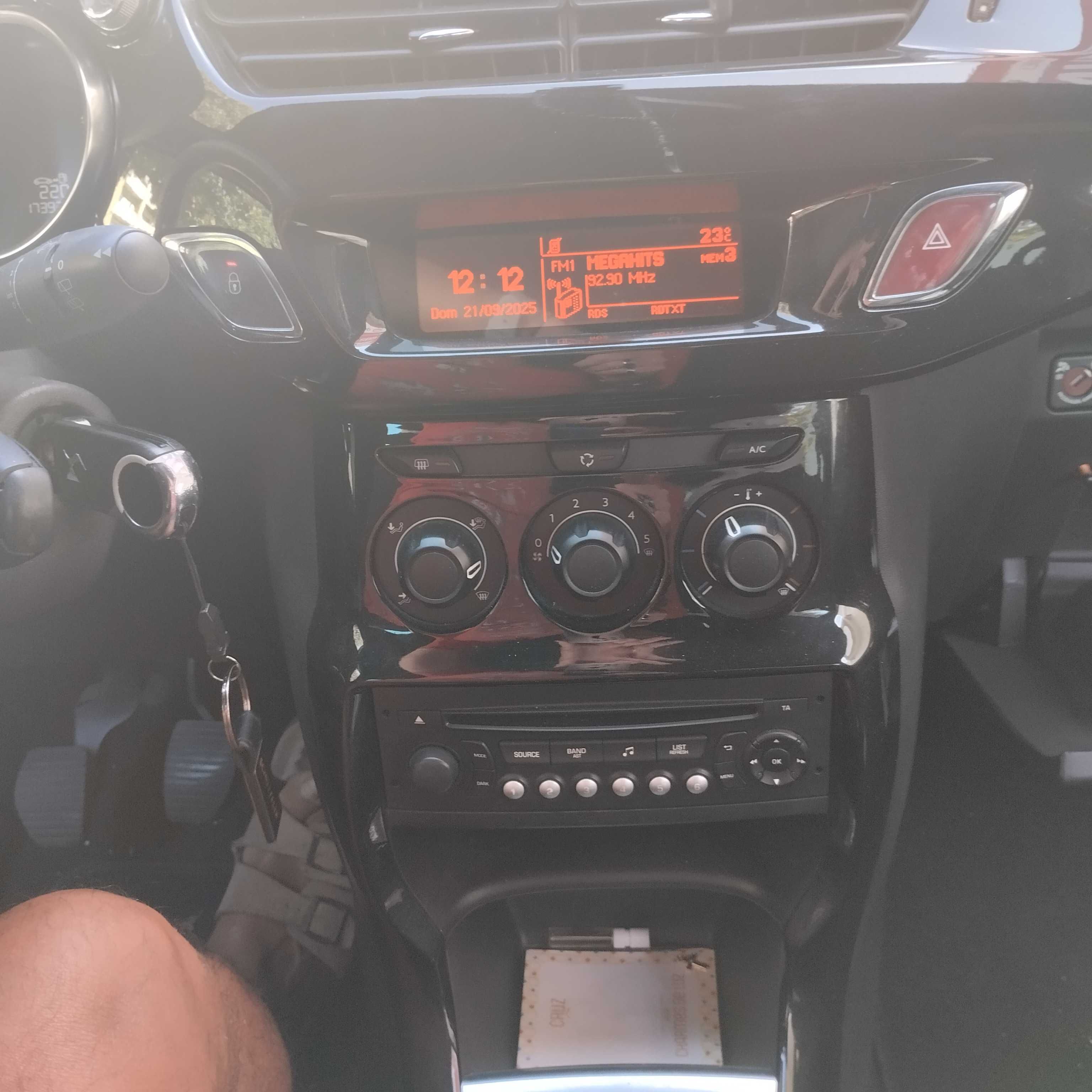 Carro DS3 CHIC - 2015 1.6D
