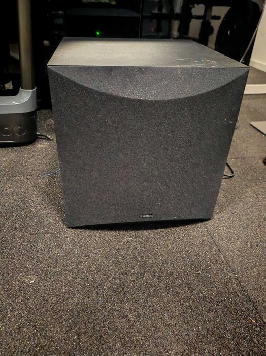 Yamaha NS-SW100 – subwoofer aktywny, stan bardzo dobry