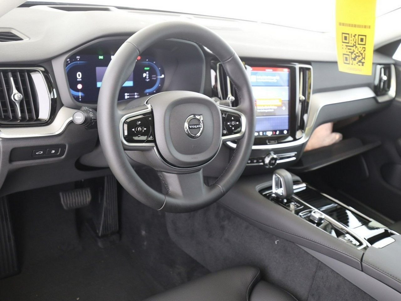 Volvo V60 T6 AWD Plus Dark Hybryda Plug-In