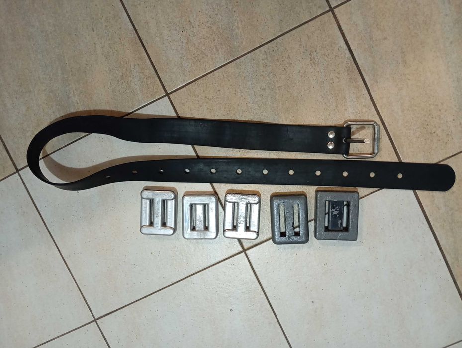 Пояс с грузами для подводной охоты или дайвинга