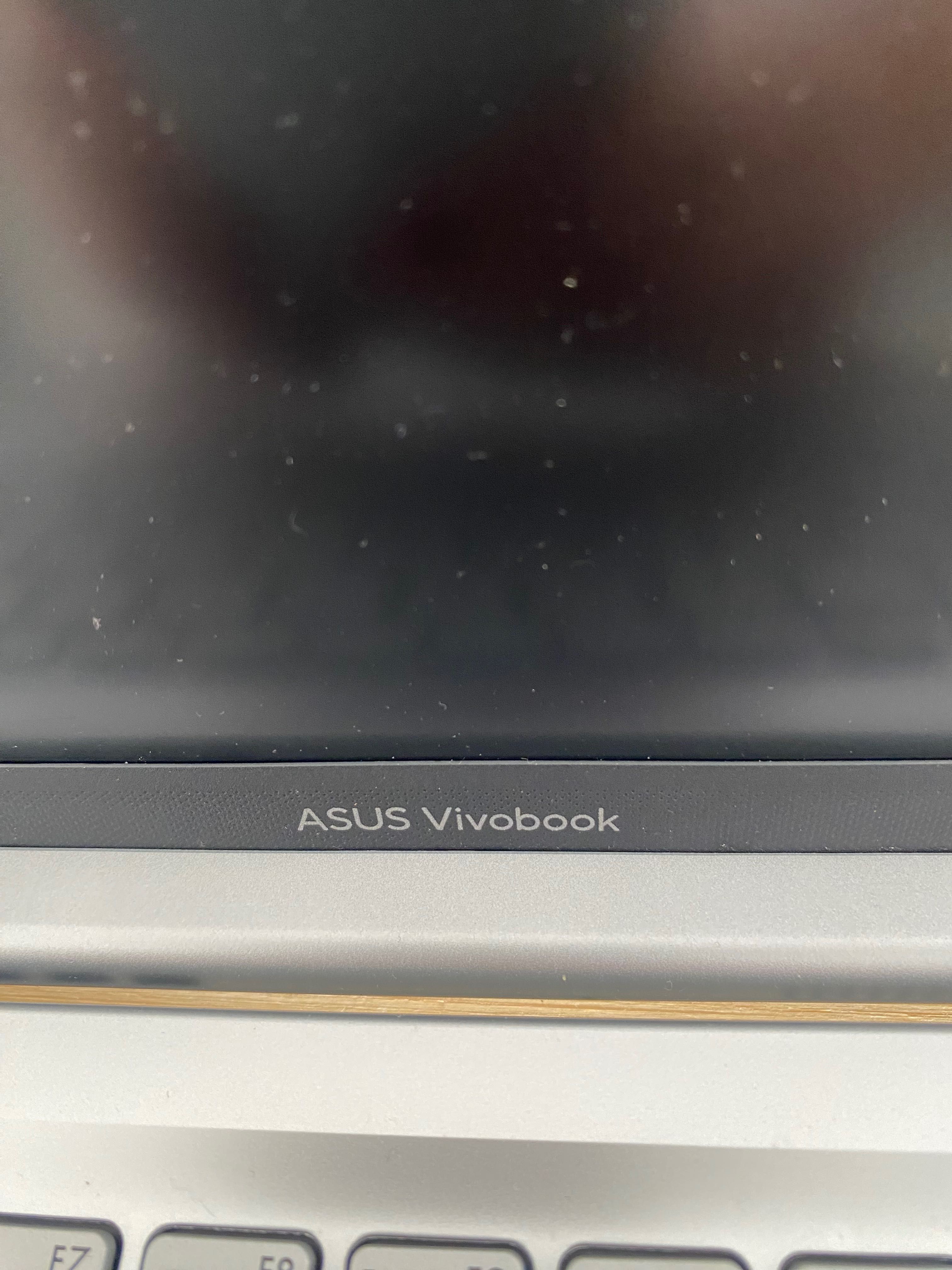 Laptop Asus Vivobook 16”