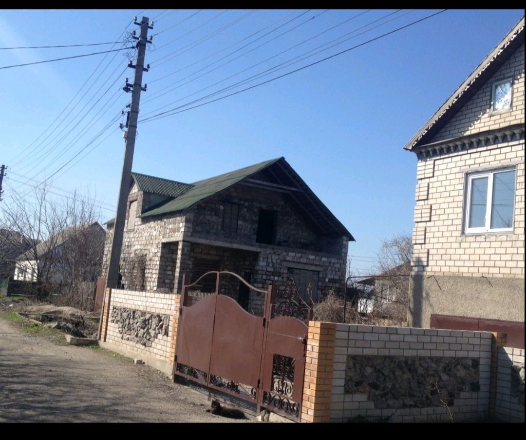 Продам Дом Кам'янське  Недострой