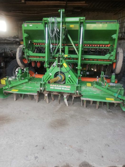Agregat uprawowo siewny AMAZONE KE3000 D9 SUPER talerzowy 3M KUHN