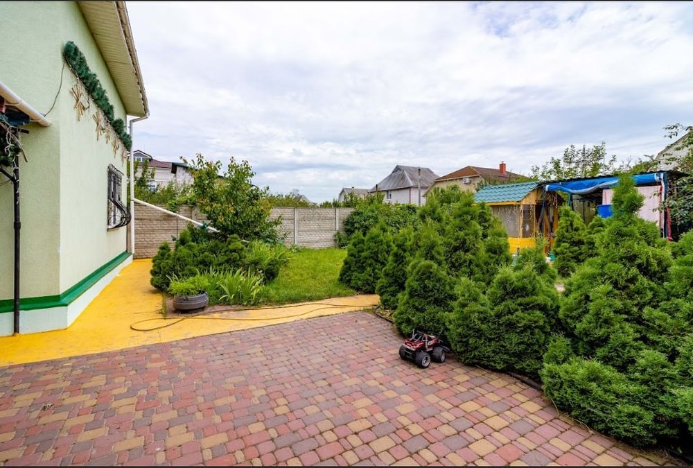 Продам будинок в осокорках по Садовій 96