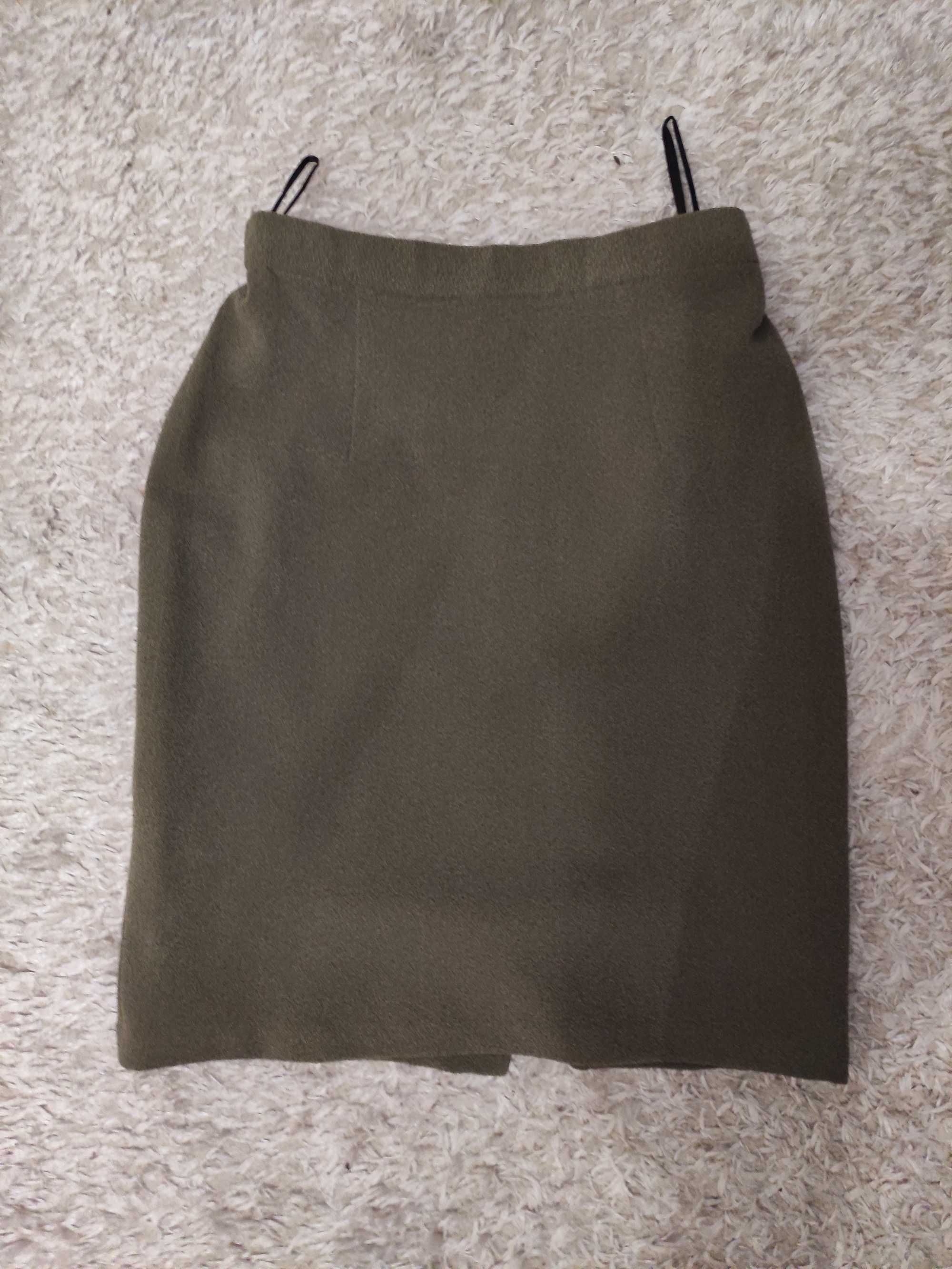 Костюмы (топик, пиджак, юбка, брюки)