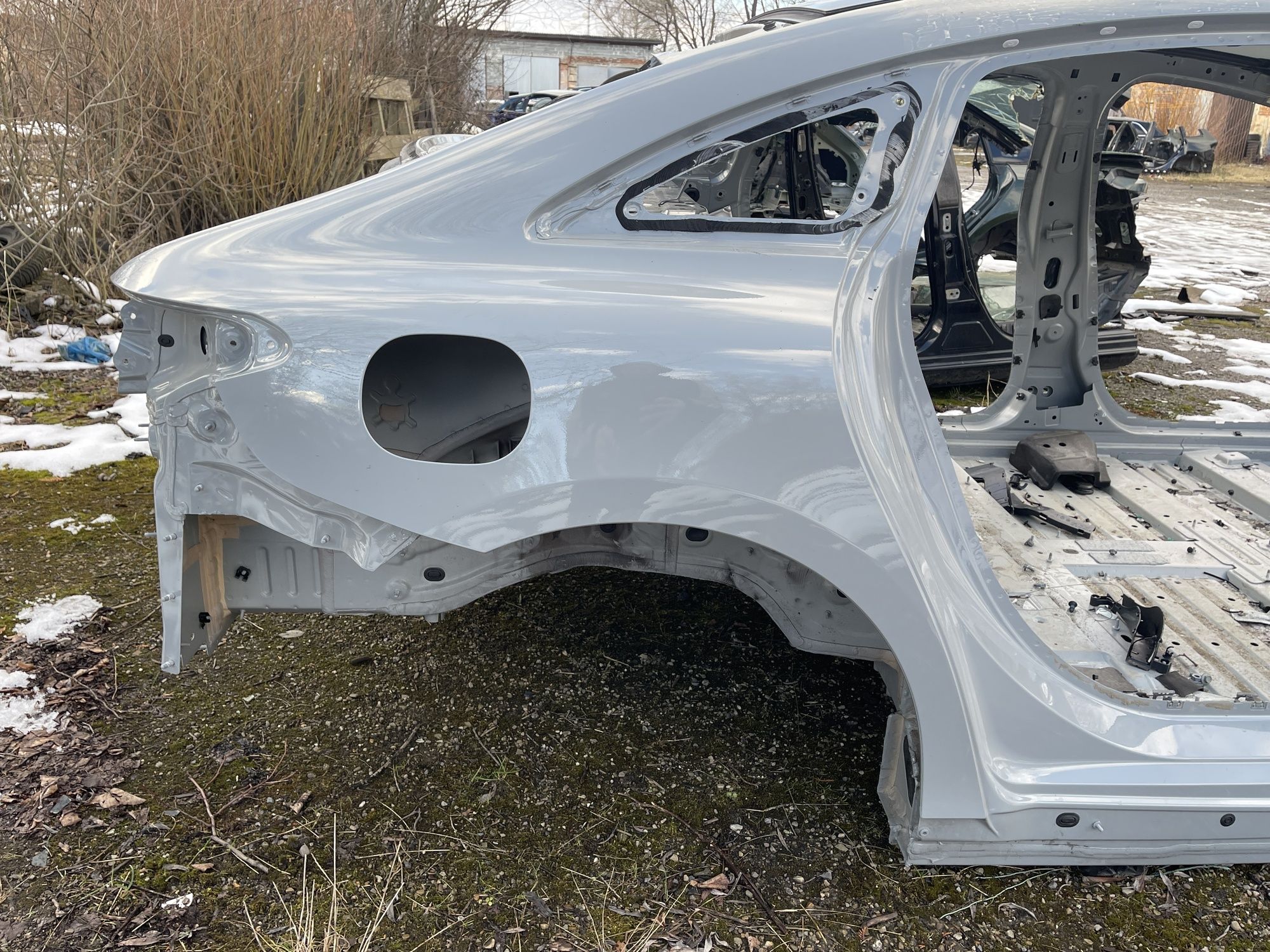Чверть задня права четверть Mercedes EQE 53 2022-