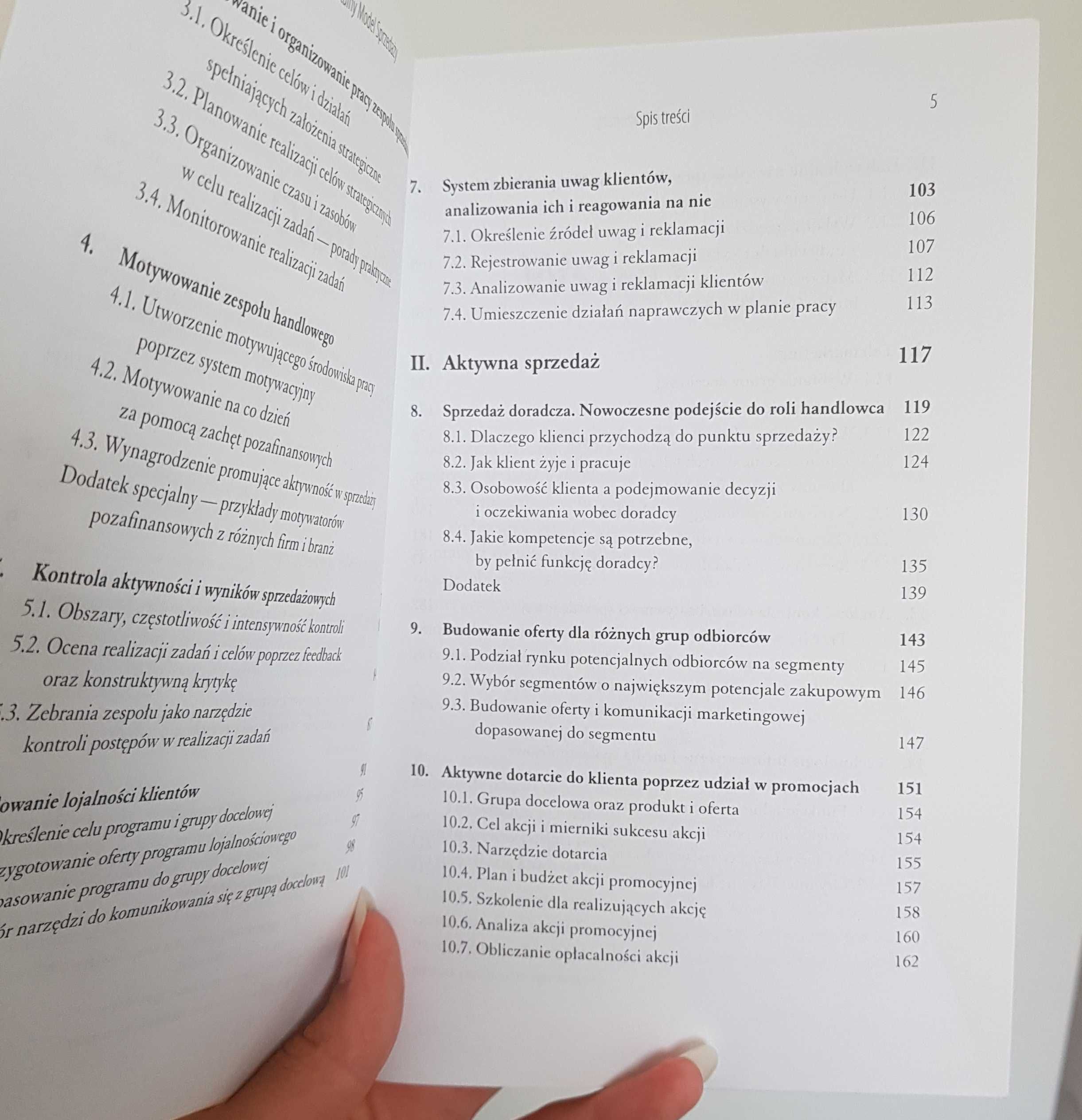 "Totalny model sprzedaży" | Artur Bartosiński