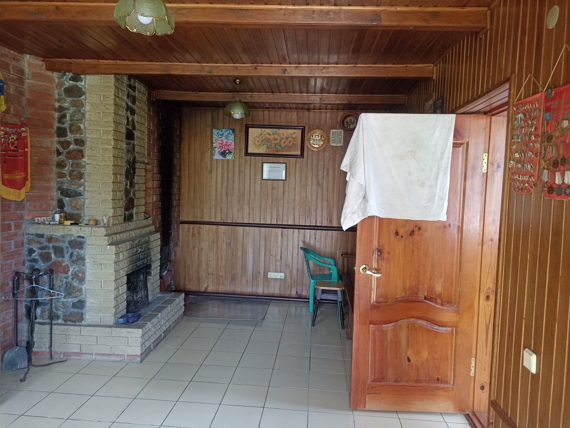 Продається 2 будинки в одному дворі