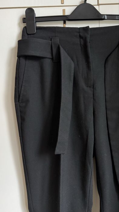 Spodnie damskie czarne eleganckie w kant Next 38