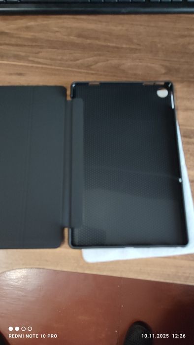 Продам новий чехол для планшета LENOVO M10 PLUS 10.6