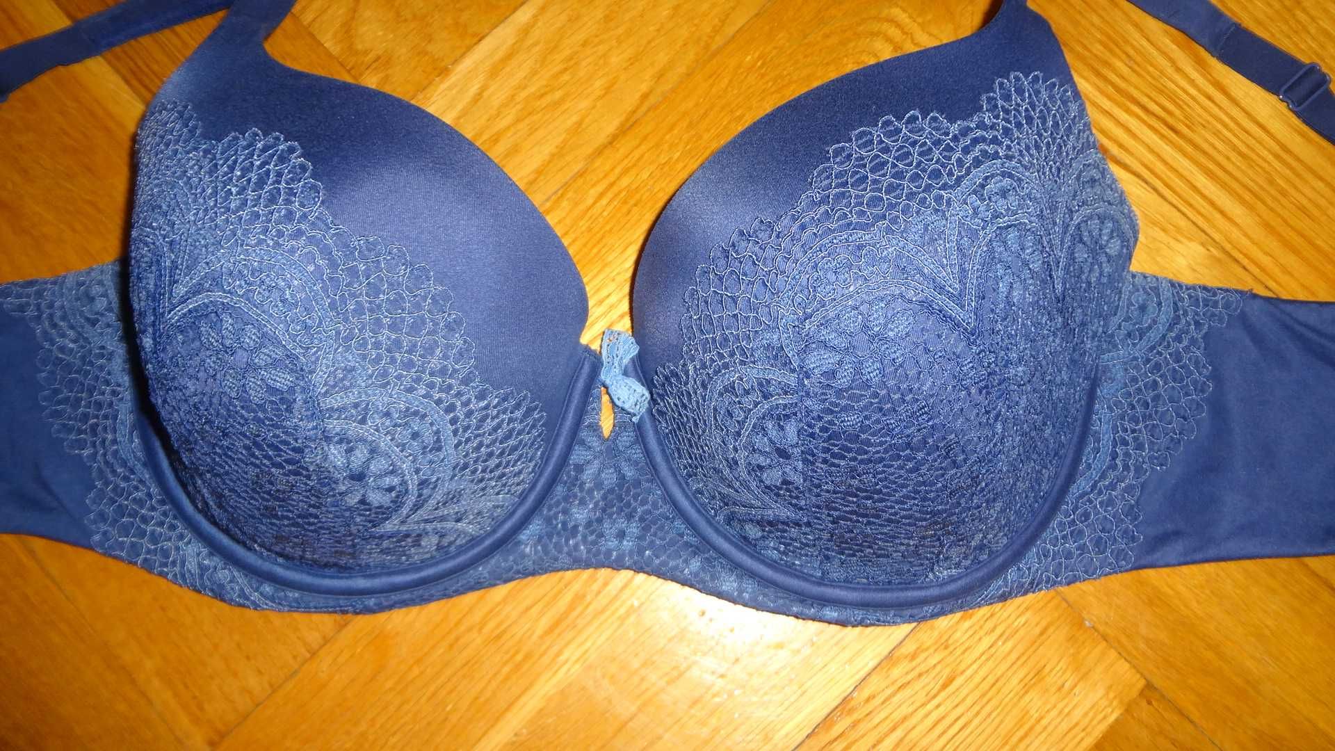 Biustonosz Victoria's Secret 85F/38DDD