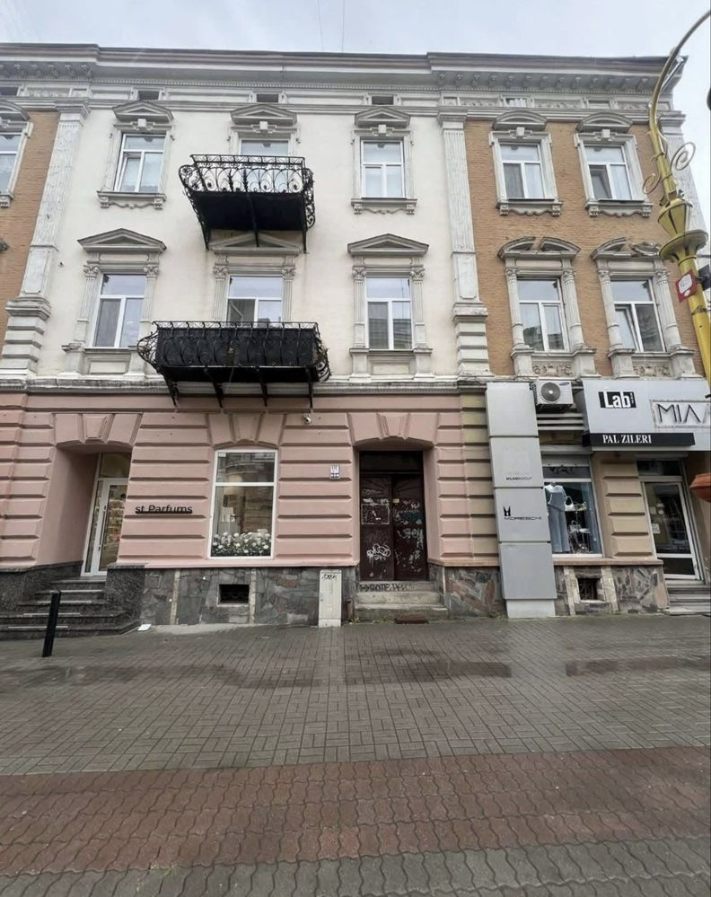 Продається 2-х кімнатна квартира в Австрійському люксі в центрі міста
