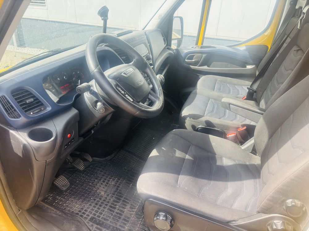 Iveco Daily 3.0 najazd Panelowy 5m salon Polska 3.5t hak