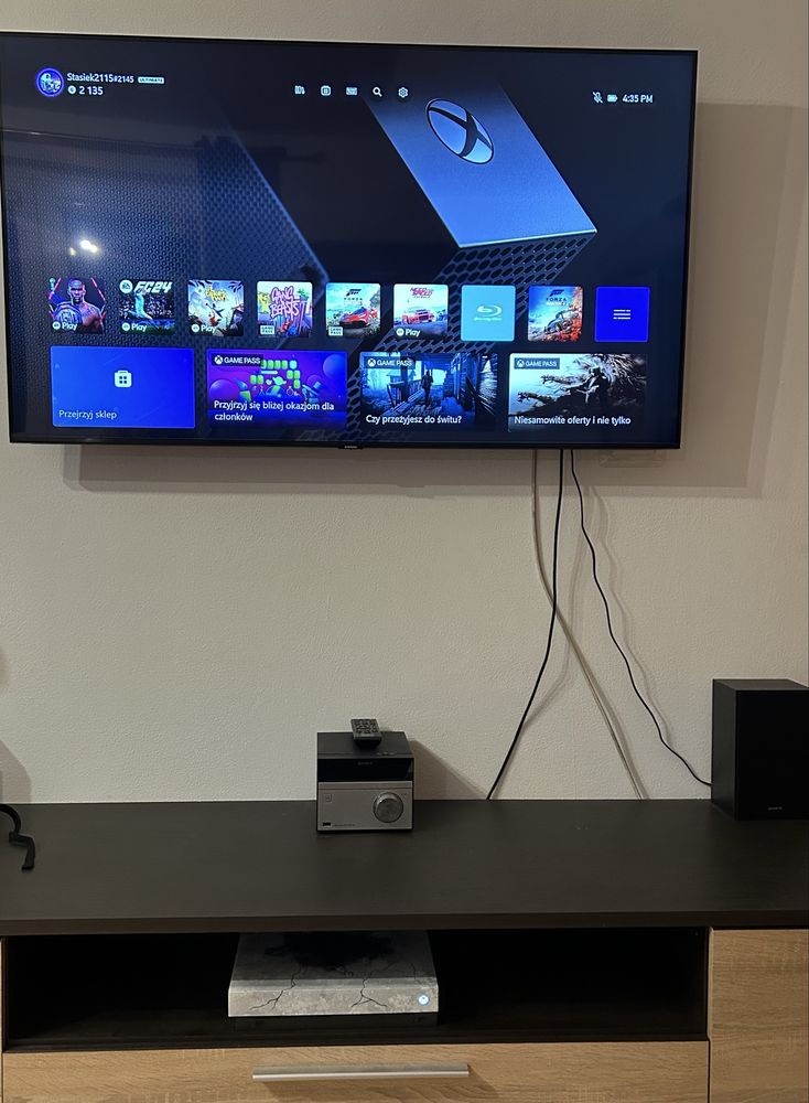 Xbox one x 1TB 4K Gears 5 edition