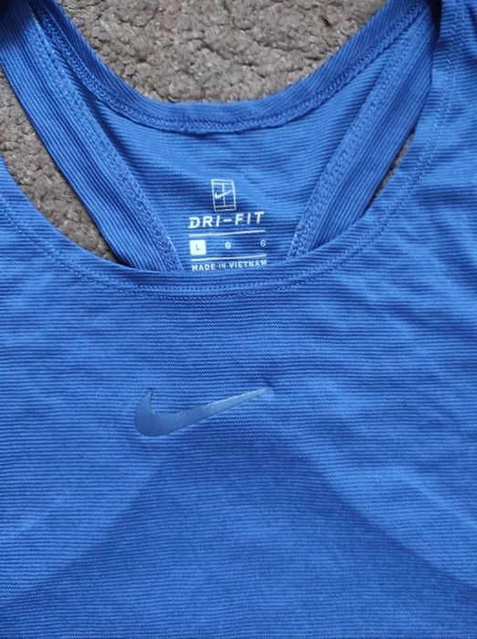 Koszulka Nike do biegania na siłownię w rozmiarze L