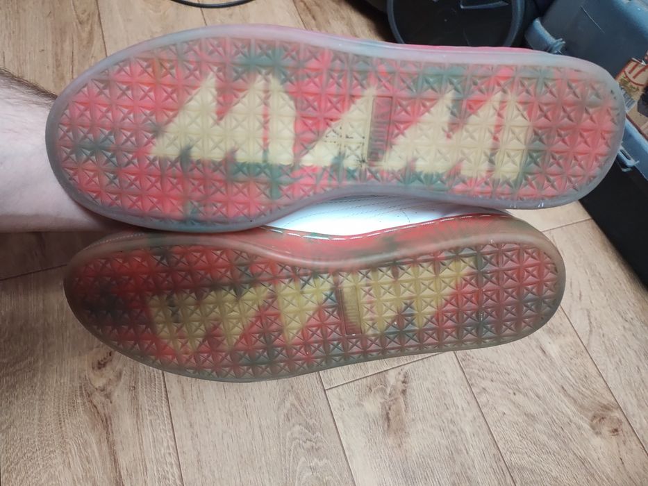 Продам Кеди білі  Puma