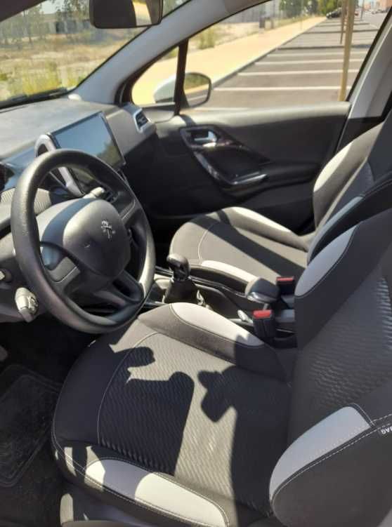 Peugeot 2008 1.2 PureTech