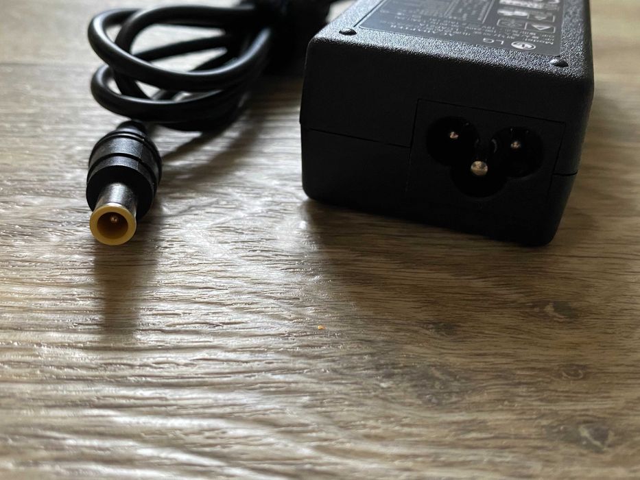 Блок живлення для монітора LG 19V 40 W 2.1A 6.5*4.4 мм