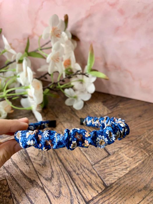 Opaska materiałowa w kwiaty