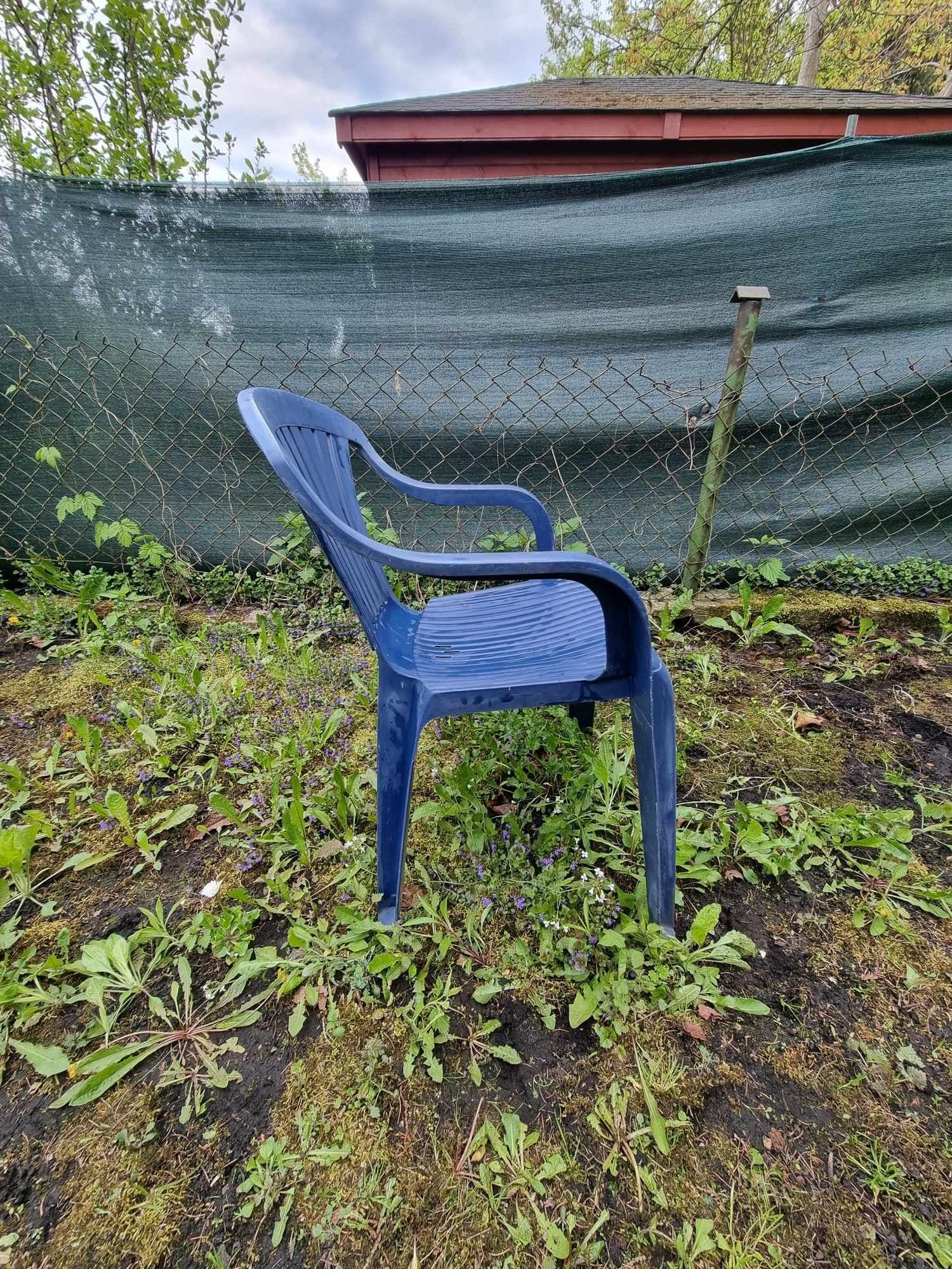 Pojedyncze krzesło ogrodowe plastikowe