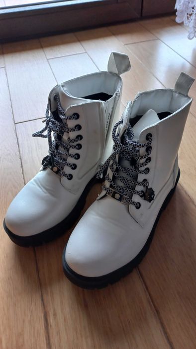 Buty zimowe r.36