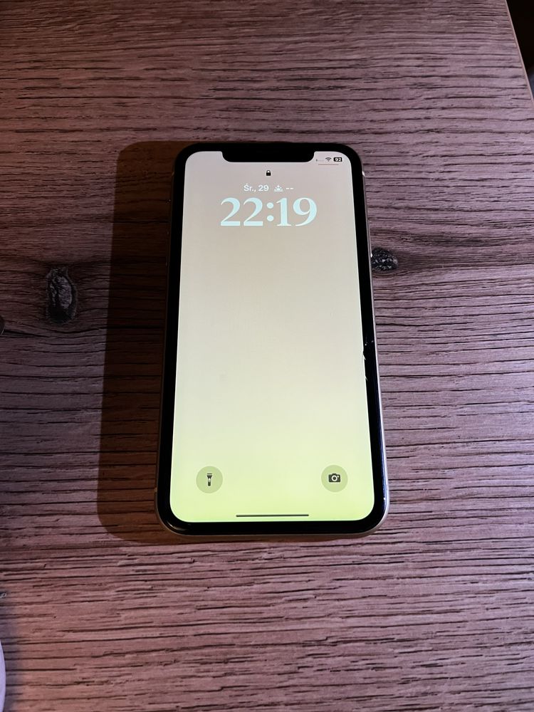 Iphone Xr żółty bateria 85%