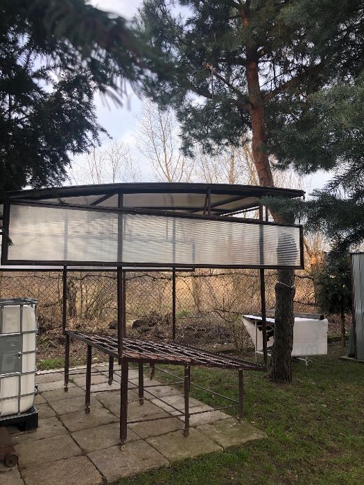 STOISKO TARGOWE - STELAŻ - MOBILNE ruchome z zadaszeniem