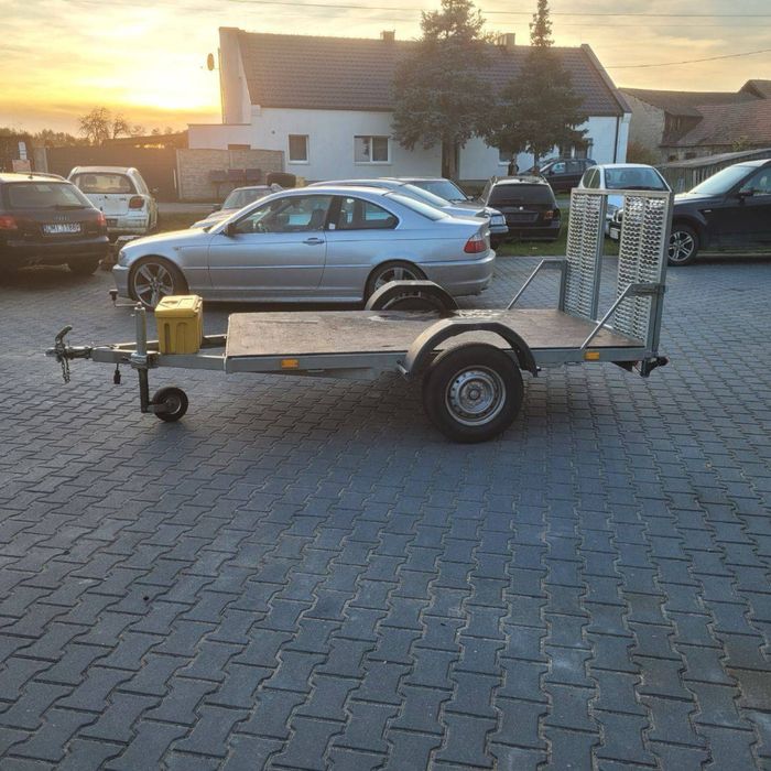 Przeczepka samochodowa lekka laweta