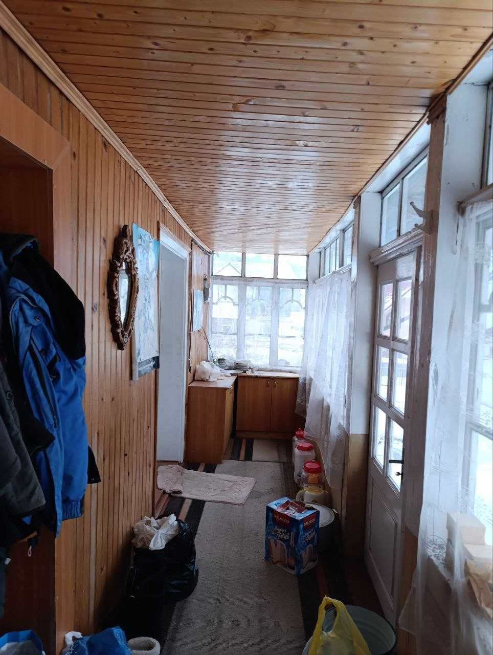 Продається приватний будинок із земельною ділянкою 0,25 га