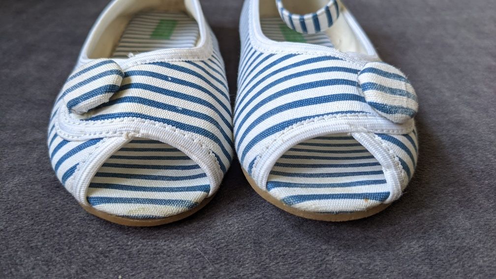 Buty baleriny Benetton 31