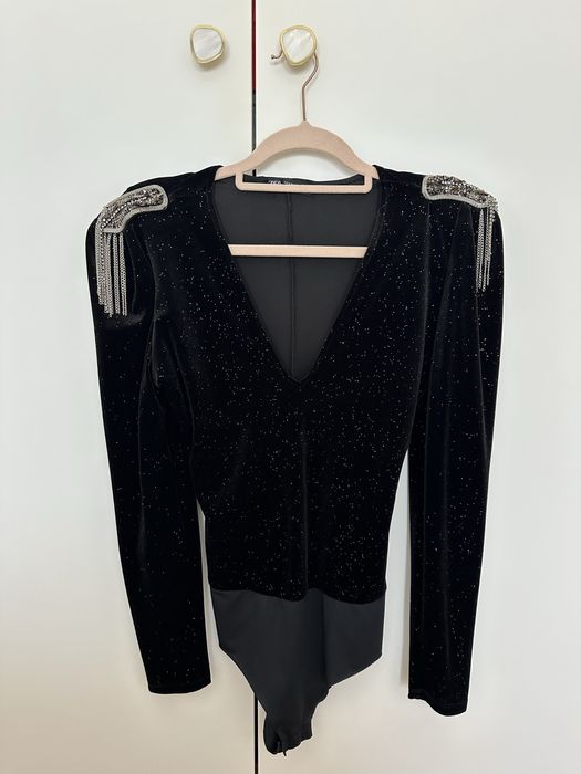 Body de veludo preto brilhante ZARA