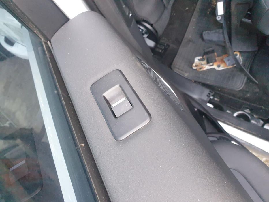 Comando / botão / interruptor vidros trás esquerdo LAND ROVER Discover