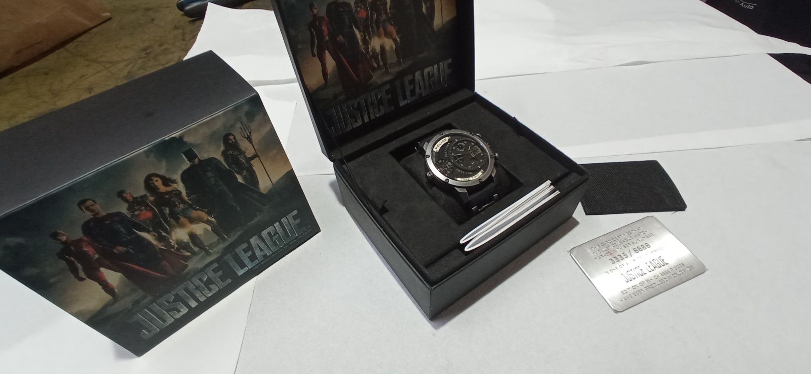 Relógio Police Justice League (edição limitada)