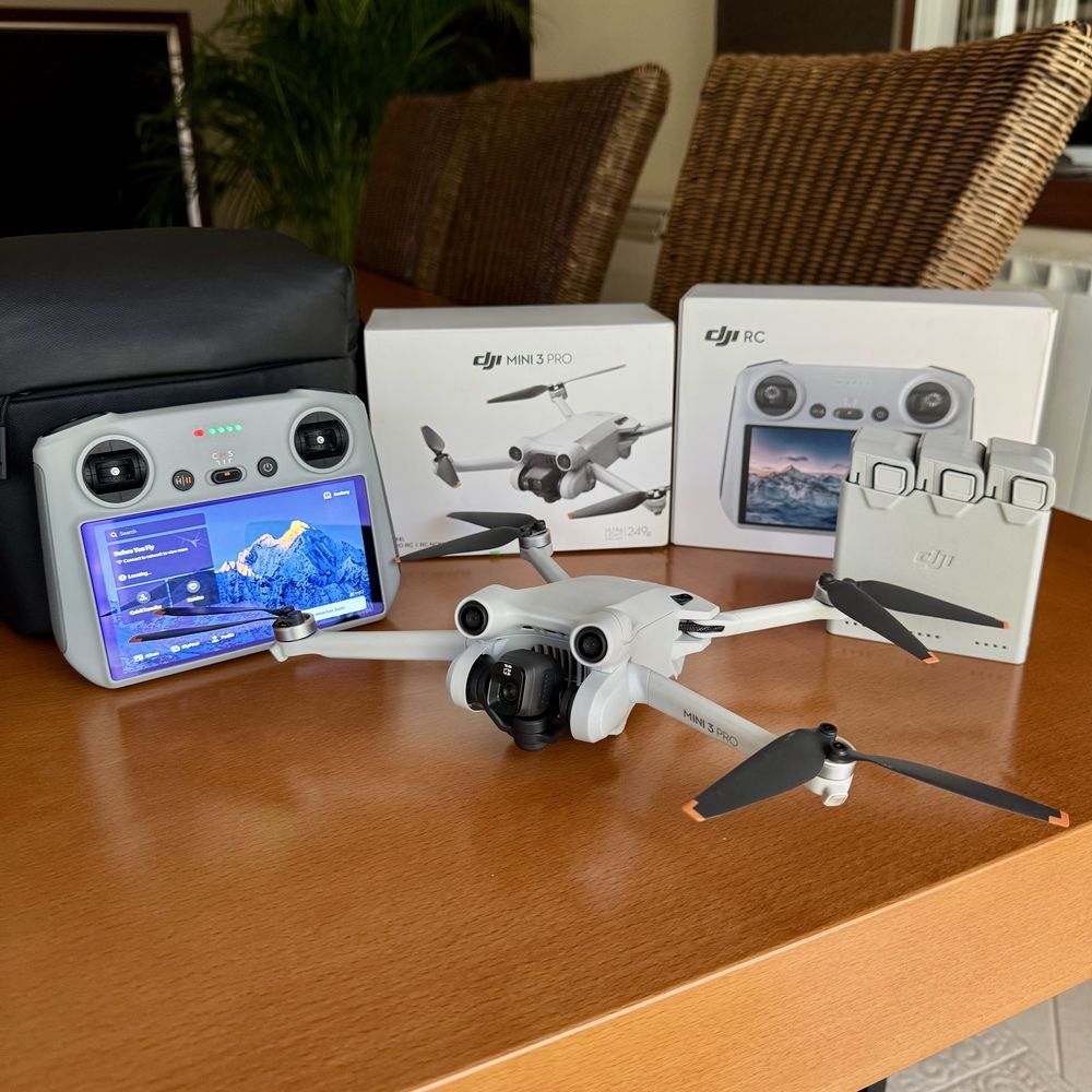 DJI Mini 3 Pro Fly More Combo (RC)