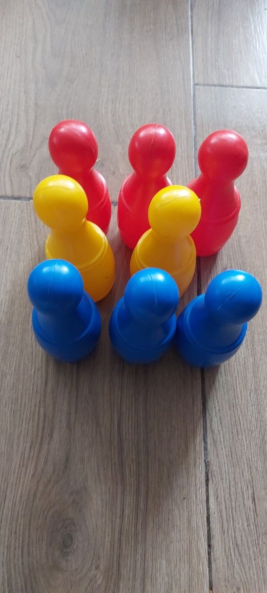 Kręgle kregle  8sztuk kolorowych kregli
