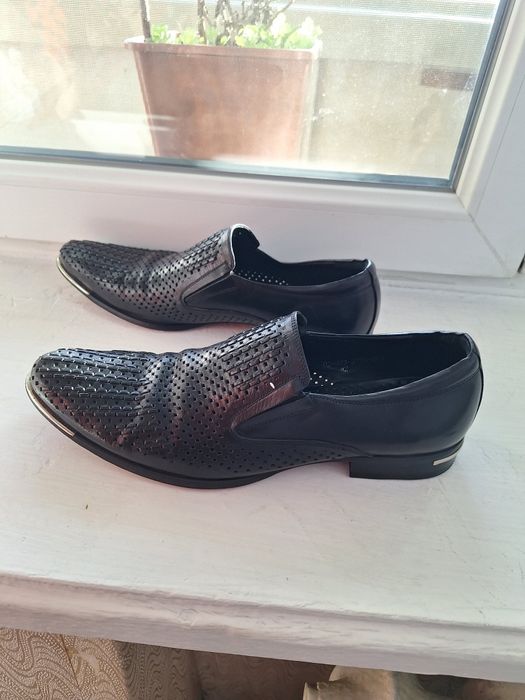 Чоловічі класичні шкіряні туфлі