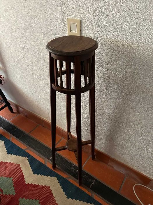 Peanha base em madeira, vintage