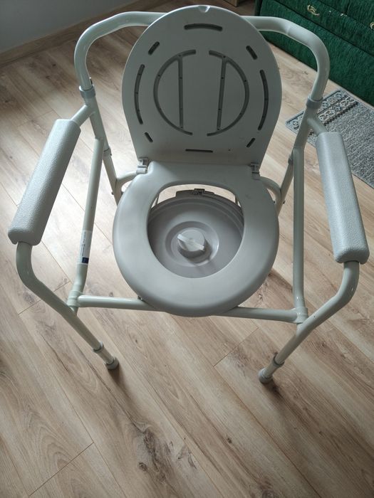 Krzesełko toaletowe