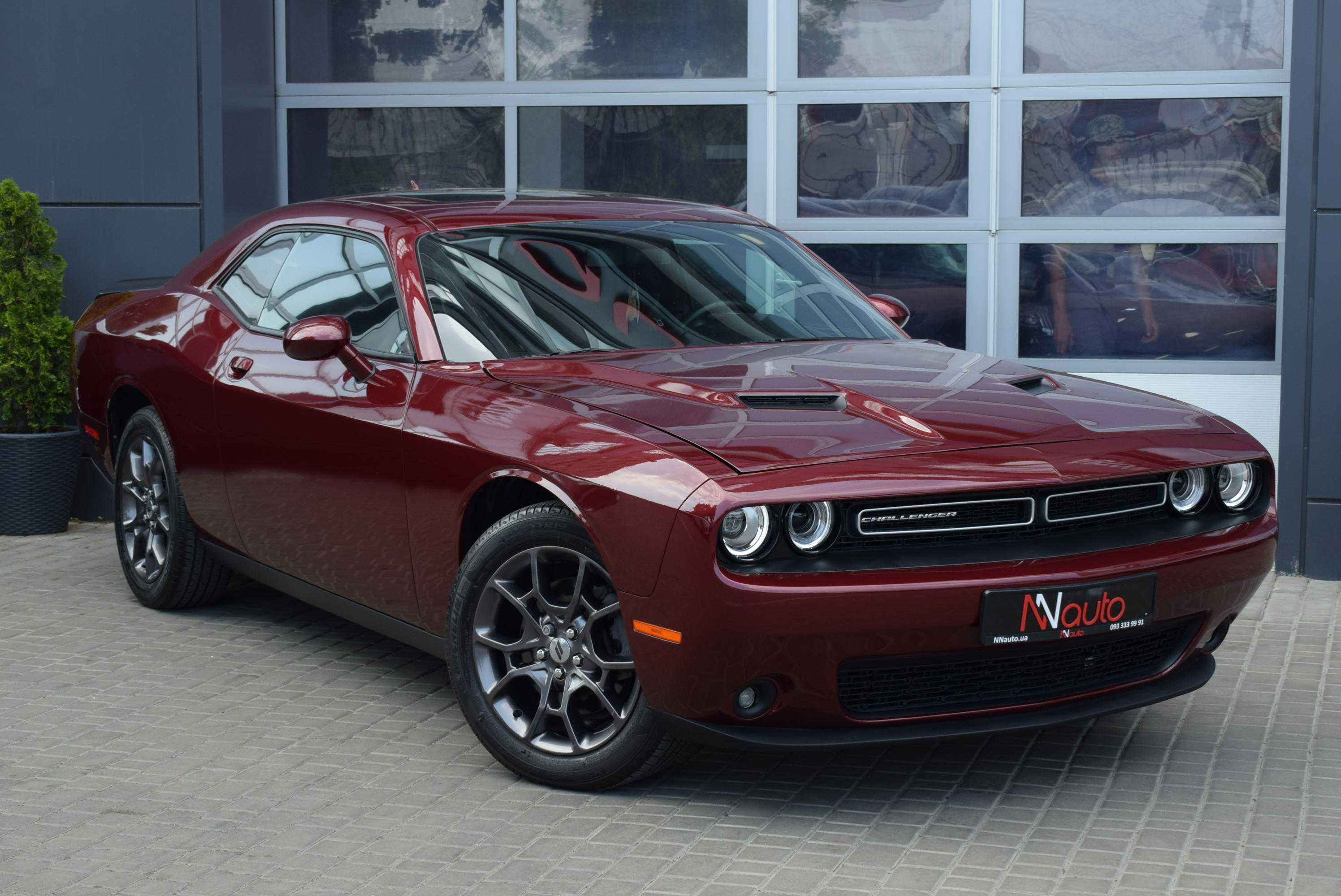 Dodge Challenger