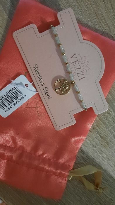 Bransoletka vezzi na gumce kamienie nowa