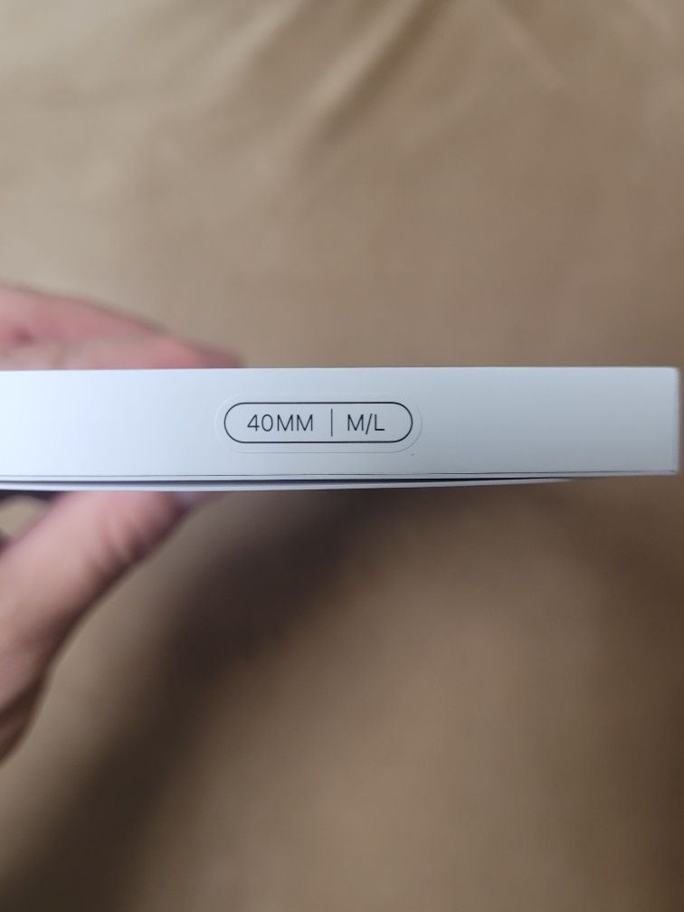 Pasek sportowy do Apple watch 40mm rozmiar M/L (księżycowa poświata)