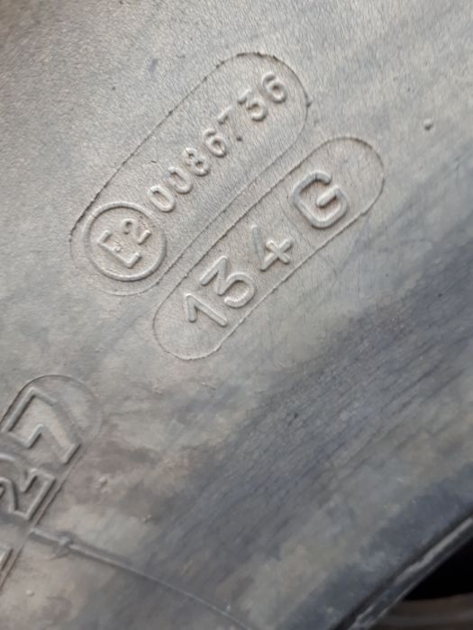 Ładna para opony zachodnie wzmocnione MICHELIN 335/80 R - 20 X M 27